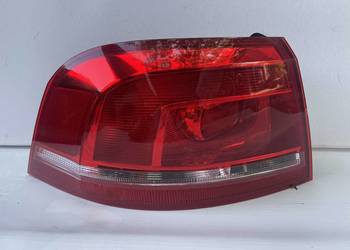 VW PASSAT B7 KOMBI LEWA LAMPA TYŁ