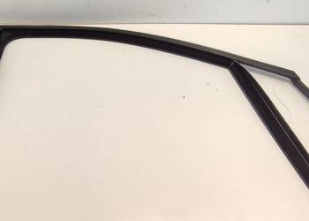 MERCEDES W247 USZCZELKA DRZWI PRAWY PRZÓD A2477252800