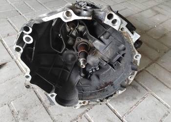 Skrzynia biegów manualna Audi 80 i inne części do silnika
