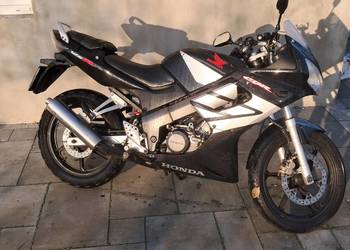 Honda CBR125R JC34