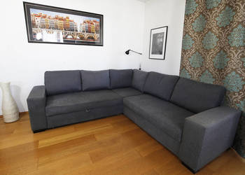 Duży narożnik 220×220, funkcja spania, pojemnik.