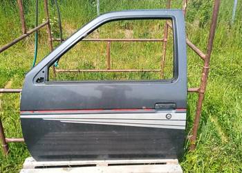 Drzwi lewe Nissan Terrano I pickup d21