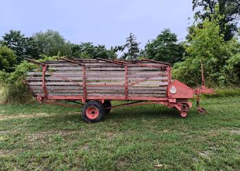 Przyczepa zbierająca samozbierająca zbieracz do siana i trawy