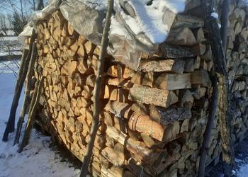 suche drewno opałowe sezonowane