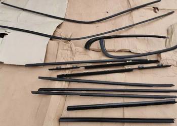 Listwa shadowline BMW E34 sedan