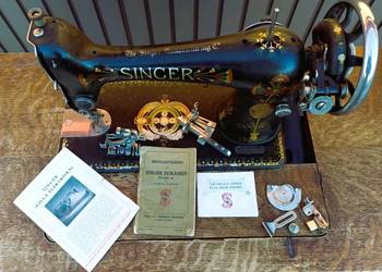 Maszyna do szycia SINGER Y1682381 z 1920 rok
