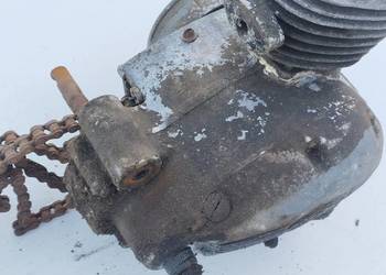 Silnik Komar Sztywniak