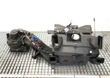 NAGRZEWNICA KOMPLETNA KOMBAJN VW CARFTER 30 35 A9068300061KZ Bus 06-16