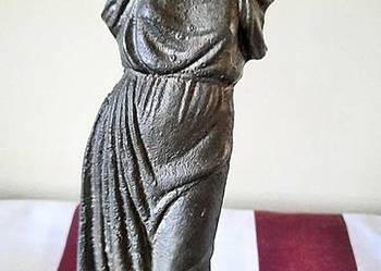 Figurka kobiety z brązu - 21 cm