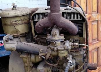 Silnik spalinowy Wisconsin THD, 18HP