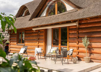 Bajkowy i ekologiczny dom z bala blisko Warszawy.