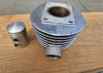 Komar nowy cylinder z PRL