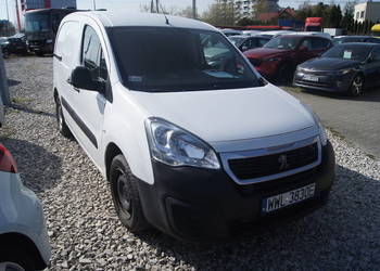 Ładny nie zmęczony Mały przebieg