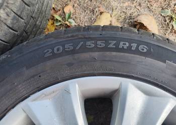Opony + oryginalne felgi Citroën 4x108