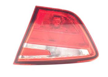 LAMPA TYŁ PRAWA WEWNĘTRZNA SEAT TOLEDO IV 184910-02 Hatchback 12-19