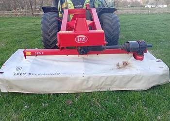 Kosiarka czołowa Lely