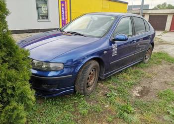 Seat Leon z Niemiec 125KM ,niski przebieg ładne opony 125KM