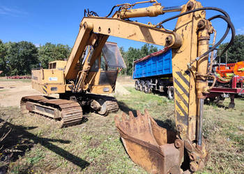 Koparka gąsienicowa NOBAS UB 632 (1990 r./ 12 t)