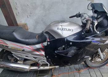 Suzuki GSX750F