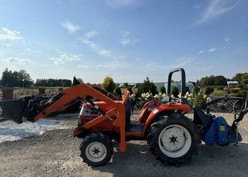 Mini traktor japoński Kubota gt5 + glebogryzarka separacyjna