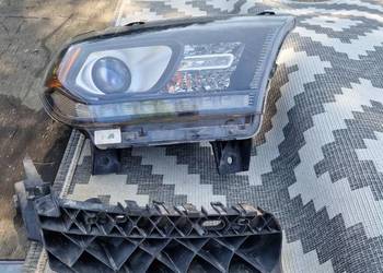 PRAWA PRZEDNIA LAMPA DODGE DURANGO 2019
