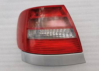 Lampa Lewy Tył Tylna Lewa Audi A4 B5 Sedan Lift 8D0945111