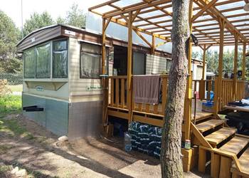 Sprzedam domek letniskowy nad jeziorem