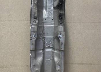 Osłona termiczna tunelu 5N0825671 vw tiguan 5N lift