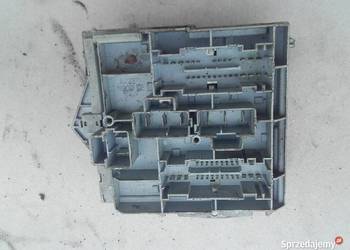 Fiat Stilo skrzynka bezpieczników 46796539