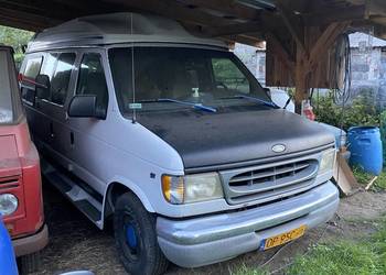 ford econoline e150 salonka