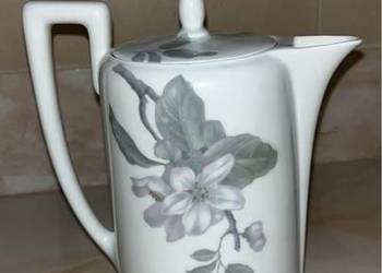 Dzbanek do czekolady. Model Pf.von Rosenthal . Sygnatura z 1920.