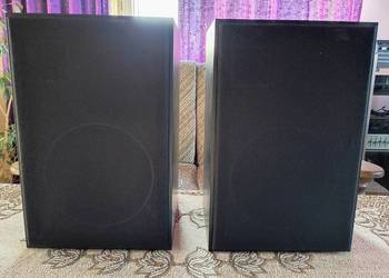 Kolumny trójdrożne stereo