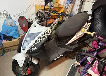 Syndyk sprzeda Motorower Kymco Agility 50