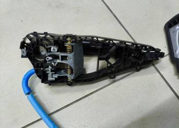 BMW F45 F46 F48 Klamka Drzwi Lewy Tył Czarna - B45 7396307