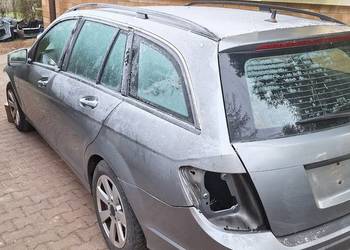 Mercedes W204 Drzwi Błotnik