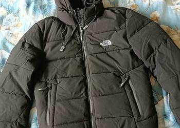 Kurtka zimowa The North Face - ciepła i wygodna, odpinany kaptur, rozmiar M