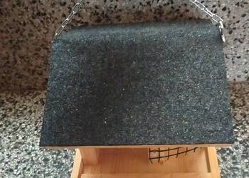 Karmnik dla ptaków nowy