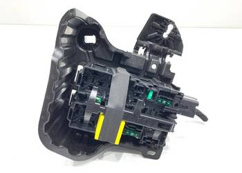 SKRZYNKA BEZPIECZNIKÓW OPEL CORSA F 43696002 Hatchback 1.2 75KM MODUŁ