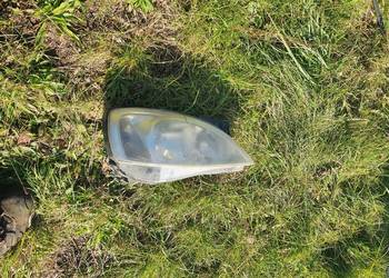 Lampa przednia reflektor Opel Corsa C 00-04