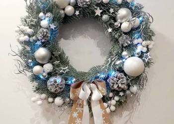 Sprzedam wieniec świąteczny z led