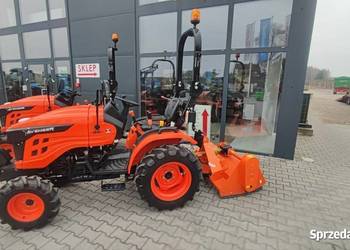 Ciągnik AVENGER 26 4WD 24,5 KM ŁM