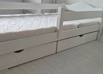 Łóżko dziecięce z szufladami