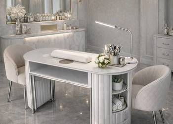 Biurko kosmetyczne z otworem na pochłaniacz białe-srebrne owalne 140 stół