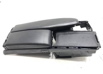 PODŁOKIETNIK MERCEDES W212 Sedan/Limuzyna 09-16 A2046800639