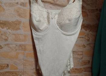 (85C) Ekskluzywne Body modelujące z Londynu
