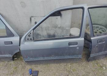 FORD SIERRA DRZWI KIEROWCY LEWE PRZEDNIE LEWY PRZÓD