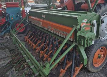 Siewnik zbożowy Amazone D8 30 SUPER