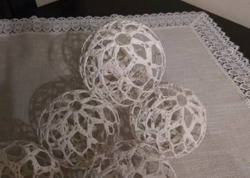 BOMBKI SZYDEŁKOWE kremowe