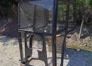 Kabina ursus 2812 sadownicza