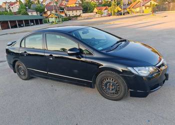 Honda Civic 8 / VIII sedan 1.8 vtec +LPG | 2 komplety kół | Polski salon